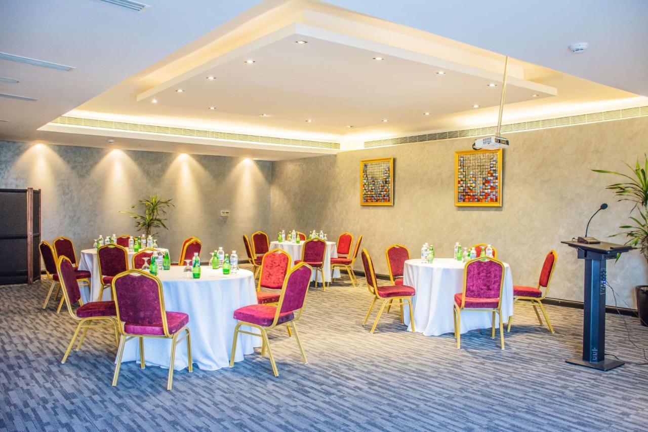 Radisson Blu Resort, Al Khobar Halvmånebugten Eksteriør billede Meeting room