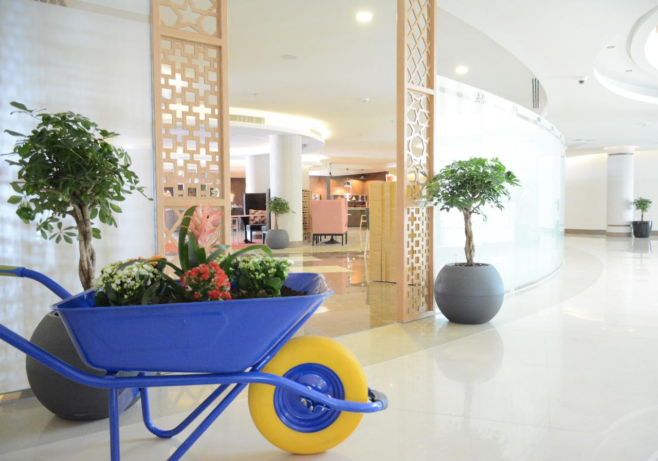 Radisson Blu Resort, Al Khobar Halvmånebugten Eksteriør billede Interior of the hotel