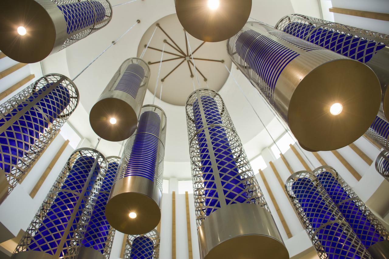 Radisson Blu Resort, Al Khobar Halvmånebugten Eksteriør billede The ceiling of the main entrance