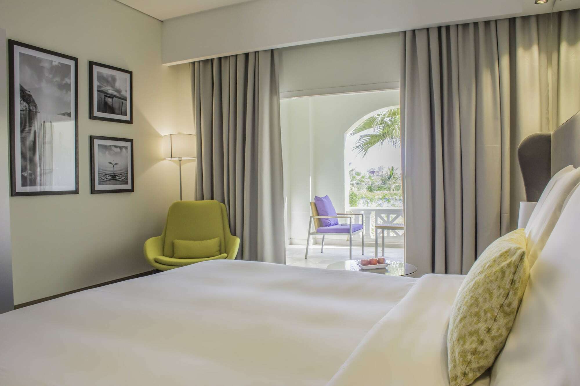 Radisson Blu Resort, Al Khobar Halvmånebugten Eksteriør billede A room at the hotel