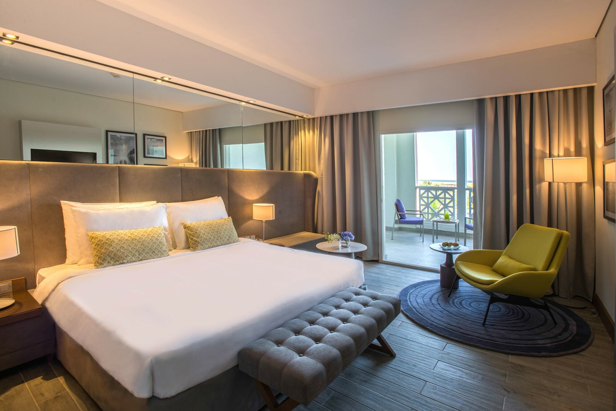 Radisson Blu Resort, Al Khobar Halvmånebugten Eksteriør billede Deluxe Room