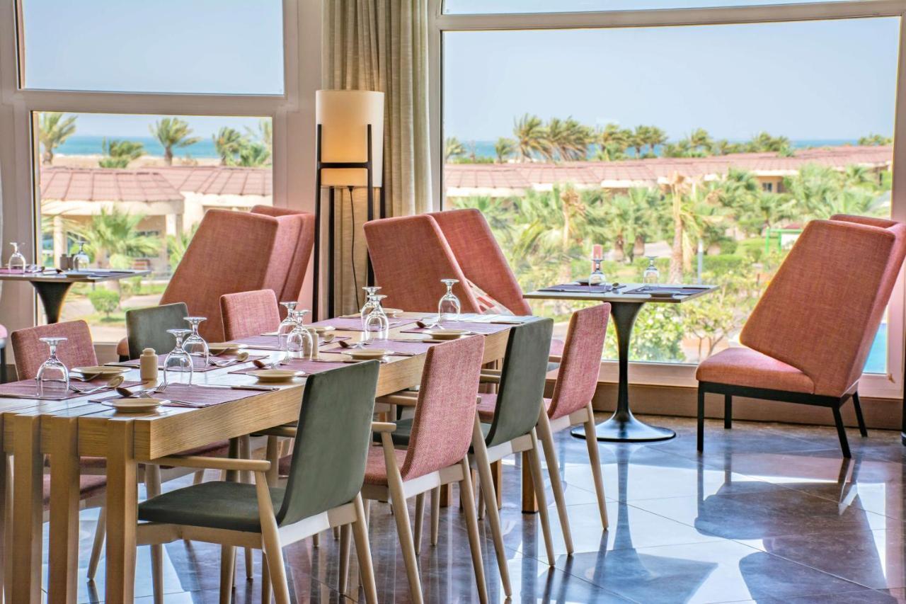 Radisson Blu Resort, Al Khobar Halvmånebugten Eksteriør billede The restaurant